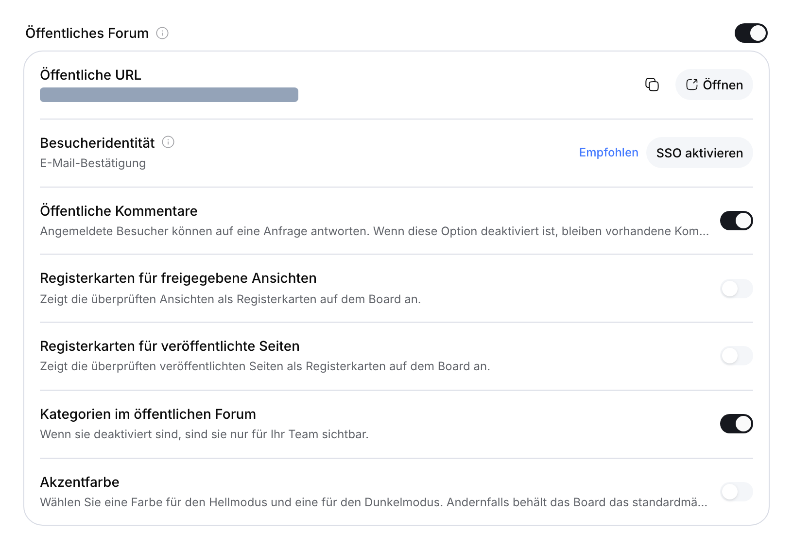 Aktiviertes öffentliches Feedback-Board mit Besucheridentität per E-Mail-Code, der Aktion SSO aktivieren und ausgeblendeter URL.