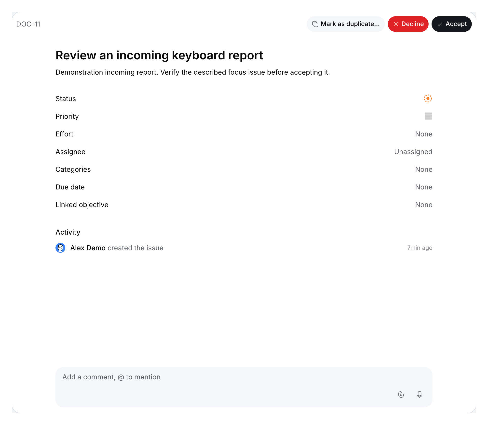 Incoming demonstration issue DOC-11 with its report, properties and duplicate, Decline and Accept controls.