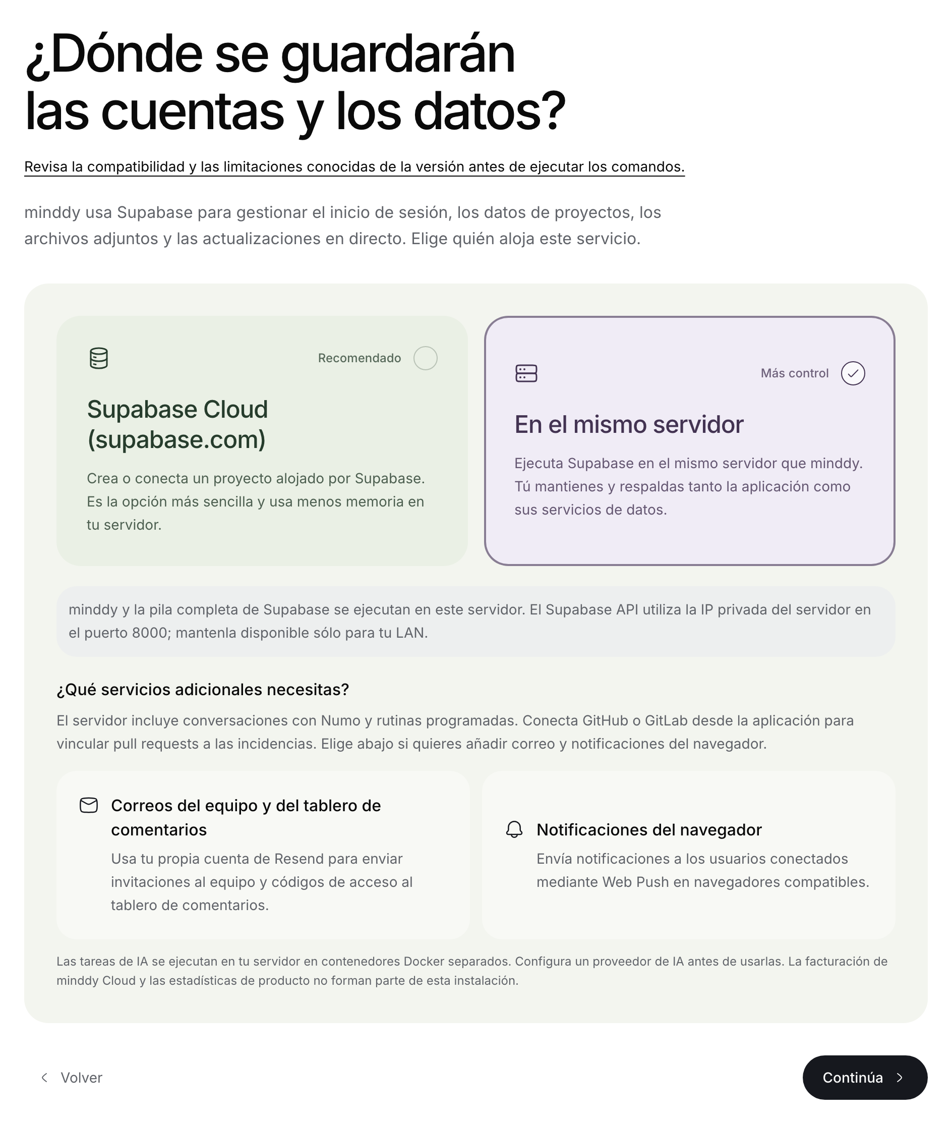 Asistente público de instalación con Supabase en el mismo servidor seleccionado.