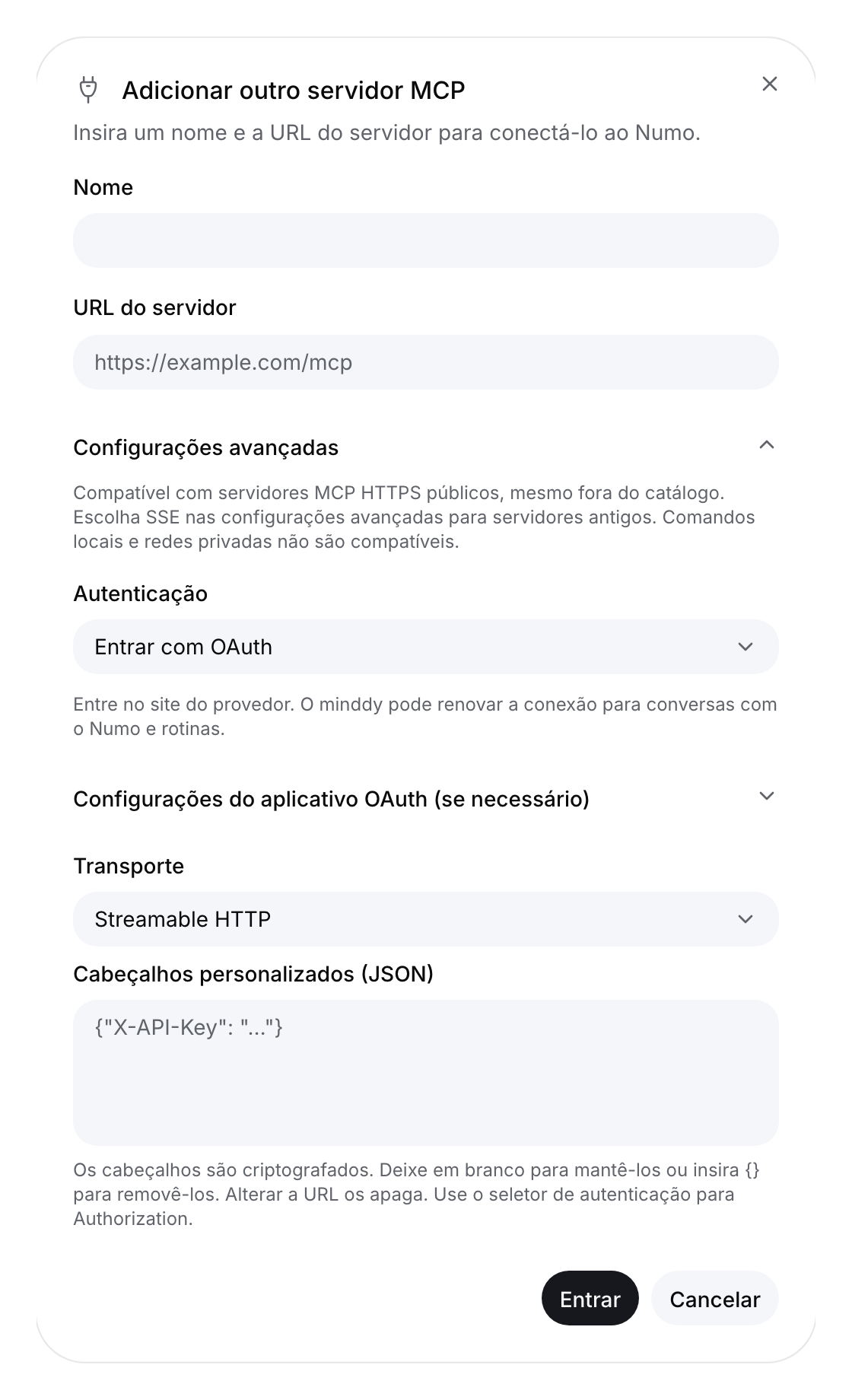 Formulário de servidor MCP personalizado com configurações avançadas de autenticação, transporte e cabeçalhos.