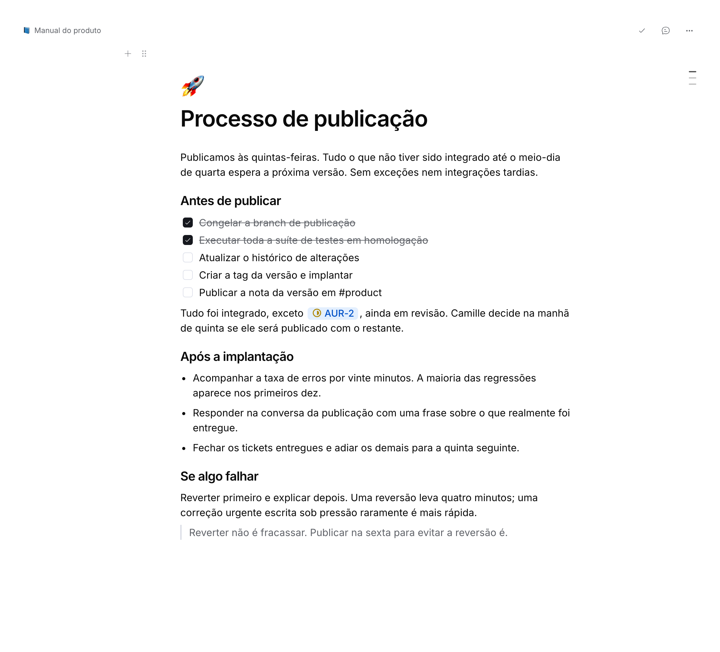 Página de demonstração com títulos, parágrafos, caixas de tarefas e menção a um ticket.